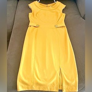 NYork & Company Yellow Stretch Dress
Perfect for work or formal occasions
Size S